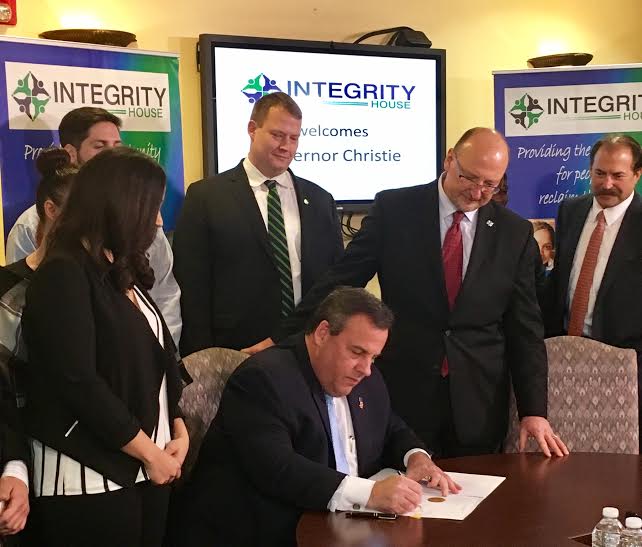 Governor Christie declares public health crisis during Integrity House visit Integrity House